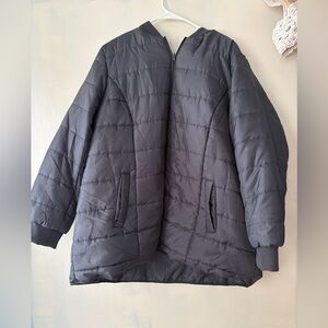NEW Torrid women’s puffer coat size 3X snow
